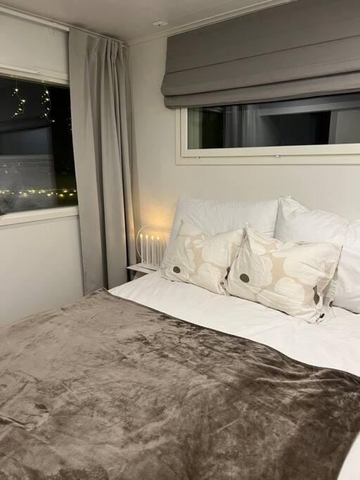 Arctic Circle Guesthouse Рованиеми Экстерьер фото